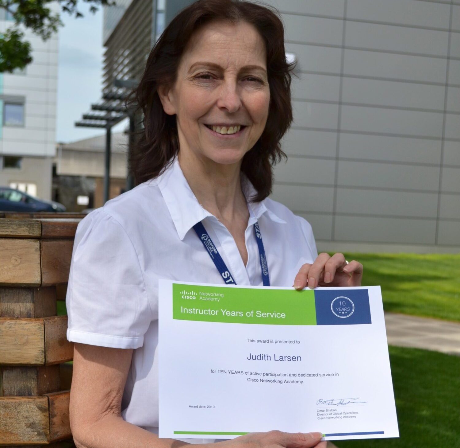 Judith with CISCO Award